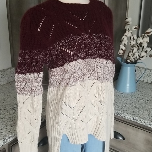 Wishlist high-low sweater - Picture 2 of 12